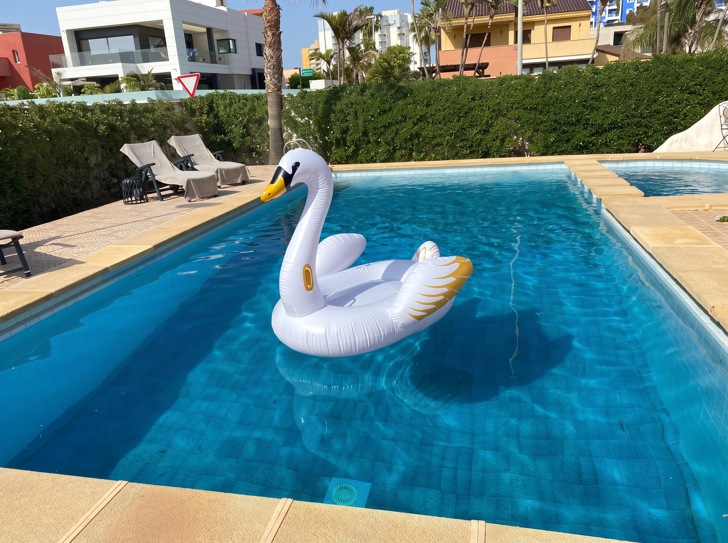 Luxuriöses Chalet in bester Lage Roquetas de Mar mit privatem Pool – 50 m zum Strand